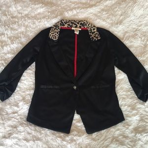 Black Blazer with Cheetah Print Collar